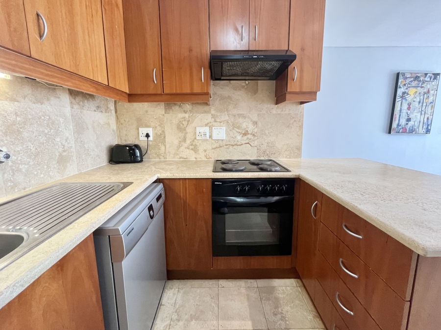 To Let 2 Bedroom Property for Rent in Sea Point Western Cape